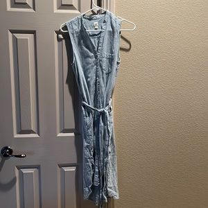 Gap Shift Dress chambray with pinstripes size XS. Barely worn